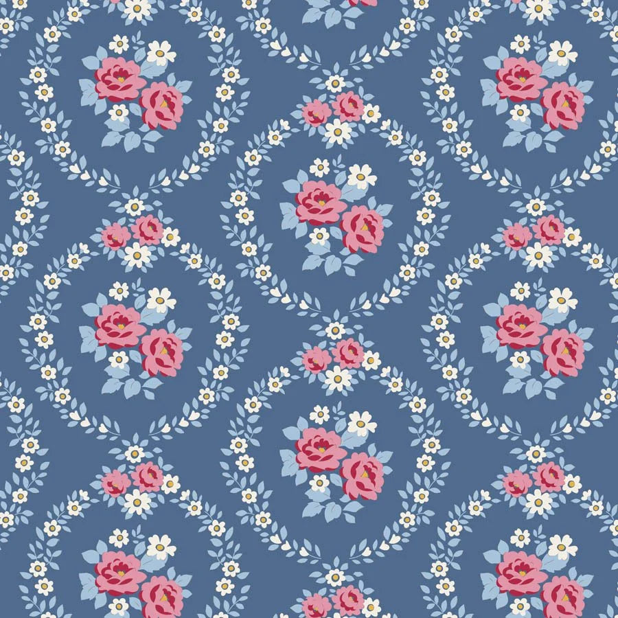 TILDA VILLAGE LIFE-Mable Blue