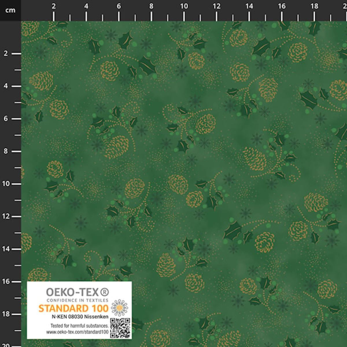 SNOW CRYSTALS Stof Denmark Snow Hollies & Pinecones Green Metallic Yardage