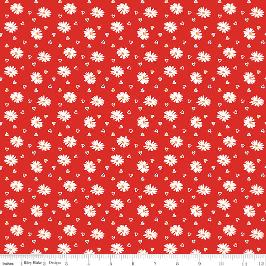 SIMPLE PLEASURES Heart Daisies Strawberry Yardage