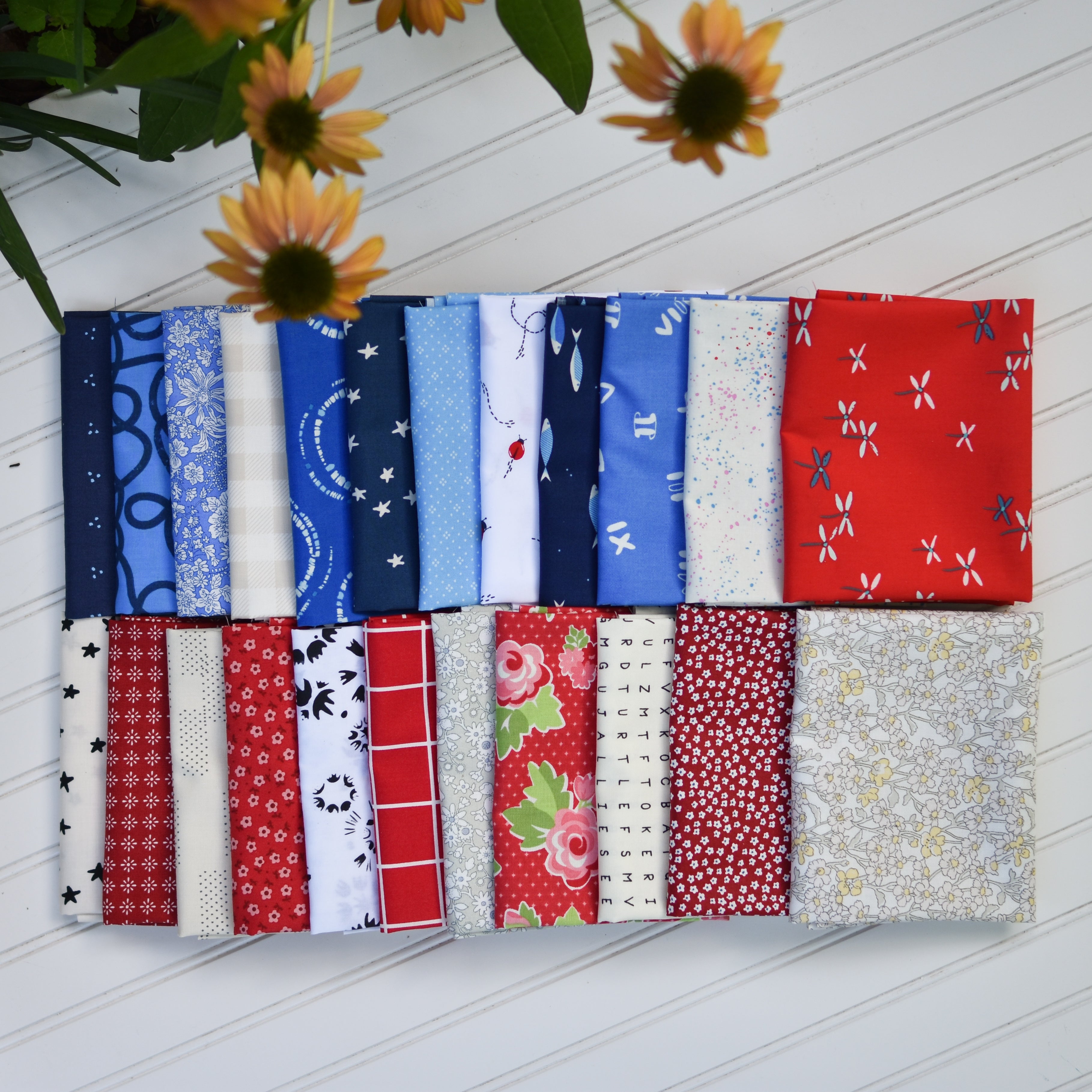 Red, White, & Blue Fat Quarter Tower – Running Doe Quilts