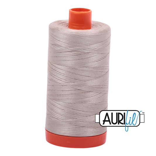 6711 Aurifil 50wt