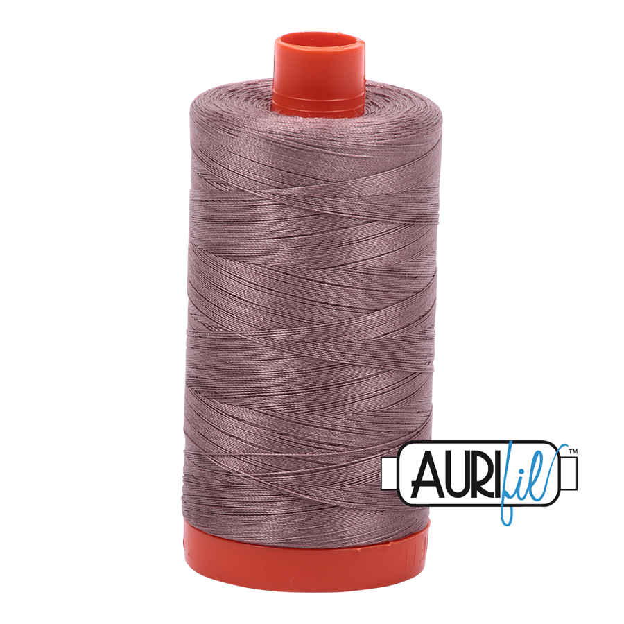 6731 Aurifil 50wt