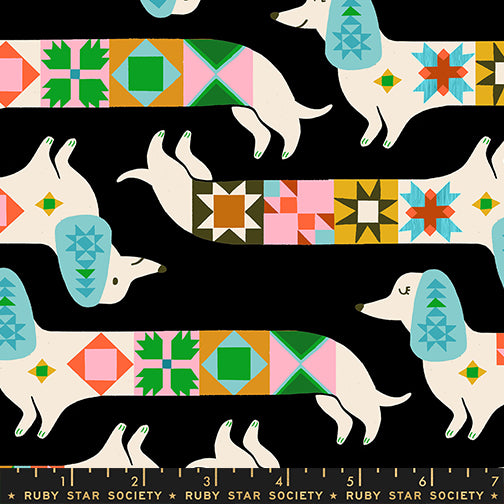 1 800 NOTION Soft Black Quilty Dogs Yardage
