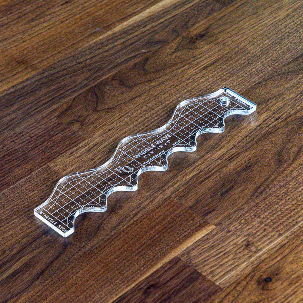 Wiggle Wave Ruler - Handi Quilter Ruler – Running Doe Quilts